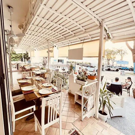 Hotell Everest - Bar E Ristorante