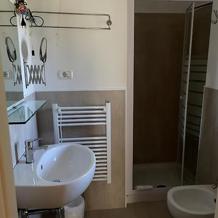 Everest - Bar E Ristorante Hotell