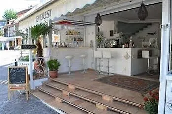 Everest Bar Ristorantino 加比切马莱