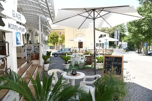 Everest - Bar E Ristorante 2*