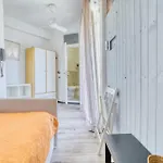 Otel Everest - Bar E Ristorante Gabicce Mare