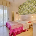 Otel Everest - Bar E Ristorante