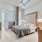 Everest - Bar E Ristorante Hotell