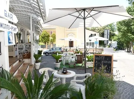 Everest - Bar E Ristorante 2*