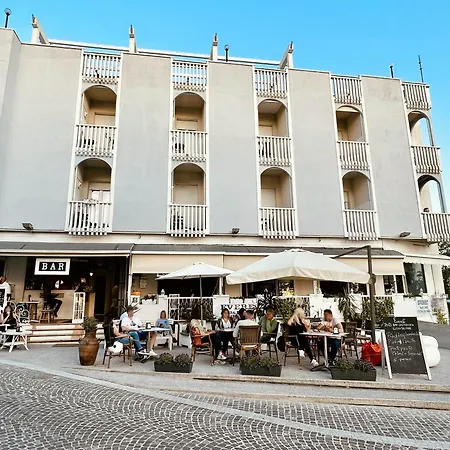 Everest Bar Ristorantino Gabicce Mare