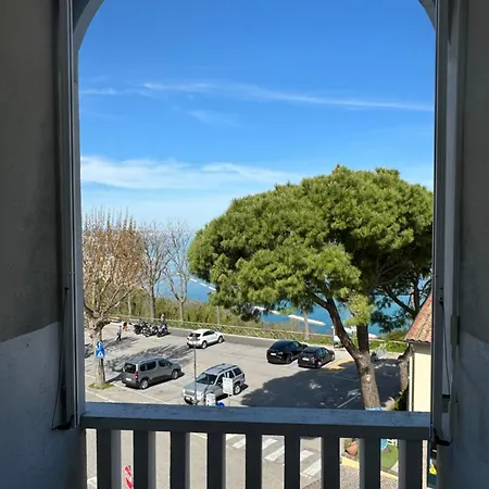 Everest Bar Ristorantino Gabicce Mare