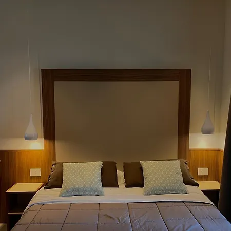 Everest Bar Ristorantino Hotel 2*