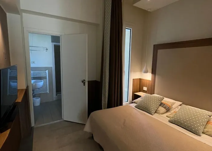 Everest - Bar E Ristorante 2*